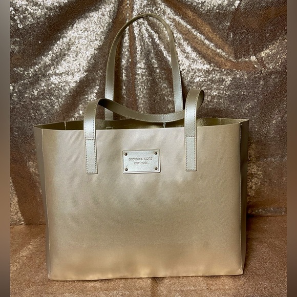 Michael KORS glitter ✨ tote - Picture 1 of 6